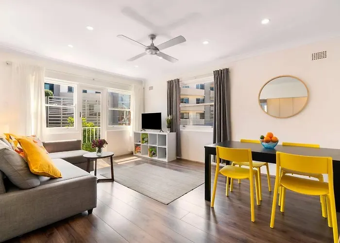 Rose Bay Retreat - Light Airy Balcony Ac & Views